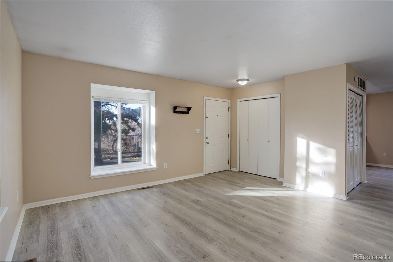 MLS Image #8 for 7877  york street,denver, Colorado