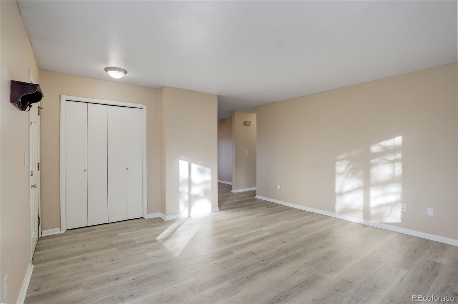 MLS Image #9 for 7877  york street,denver, Colorado