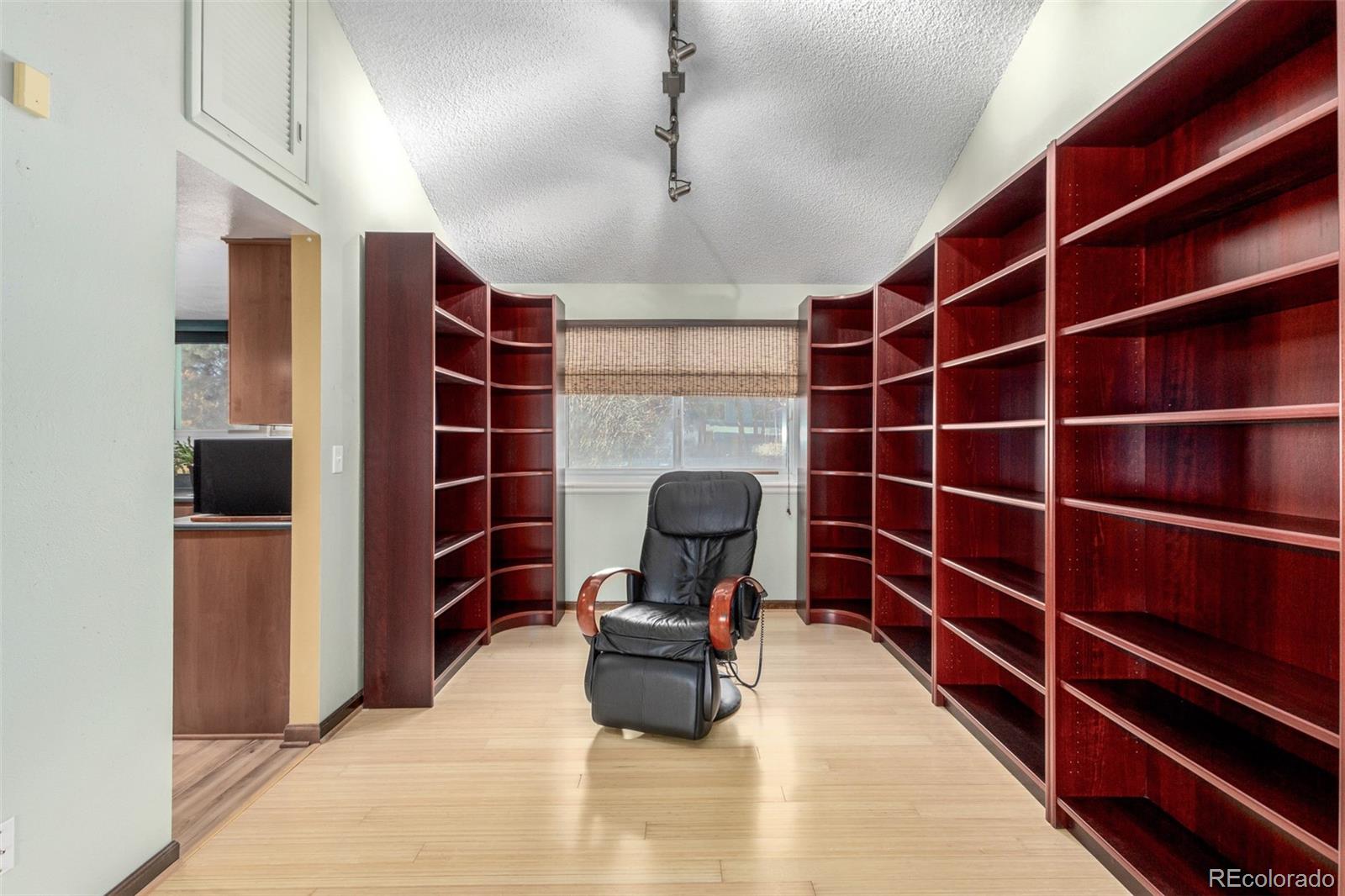 MLS Image #10 for 3411 s olathe way,aurora, Colorado