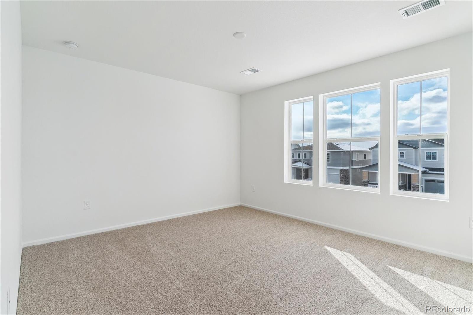 MLS Image #9 for 9142  telluride court,commerce city, Colorado