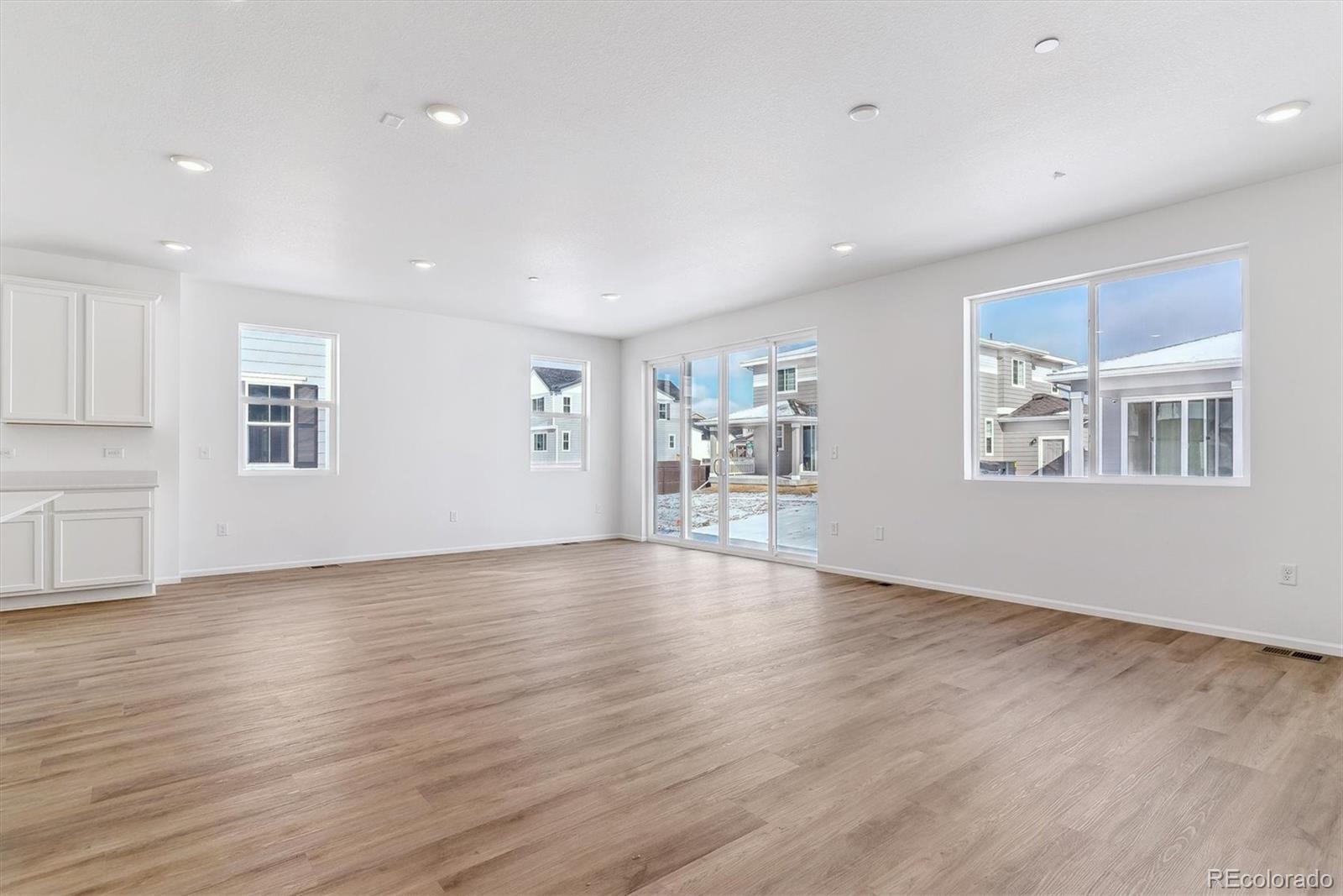 MLS Image #20 for 9132  telluride court,commerce city, Colorado