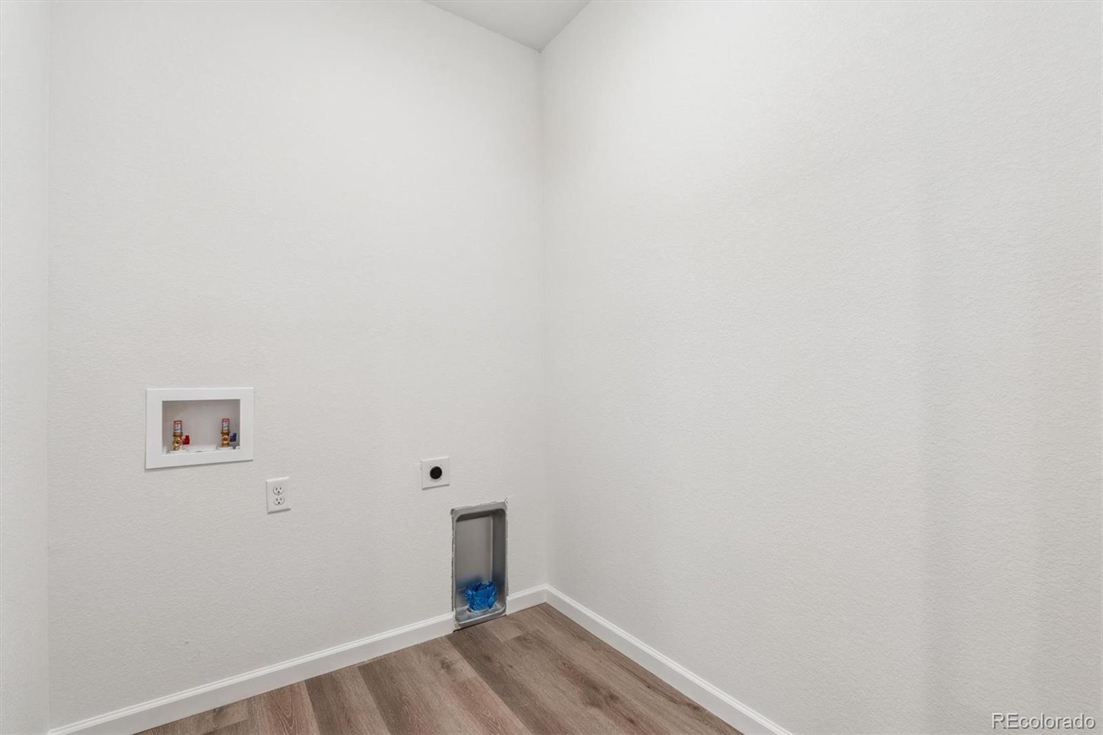 MLS Image #6 for 9112  telluride court,commerce city, Colorado