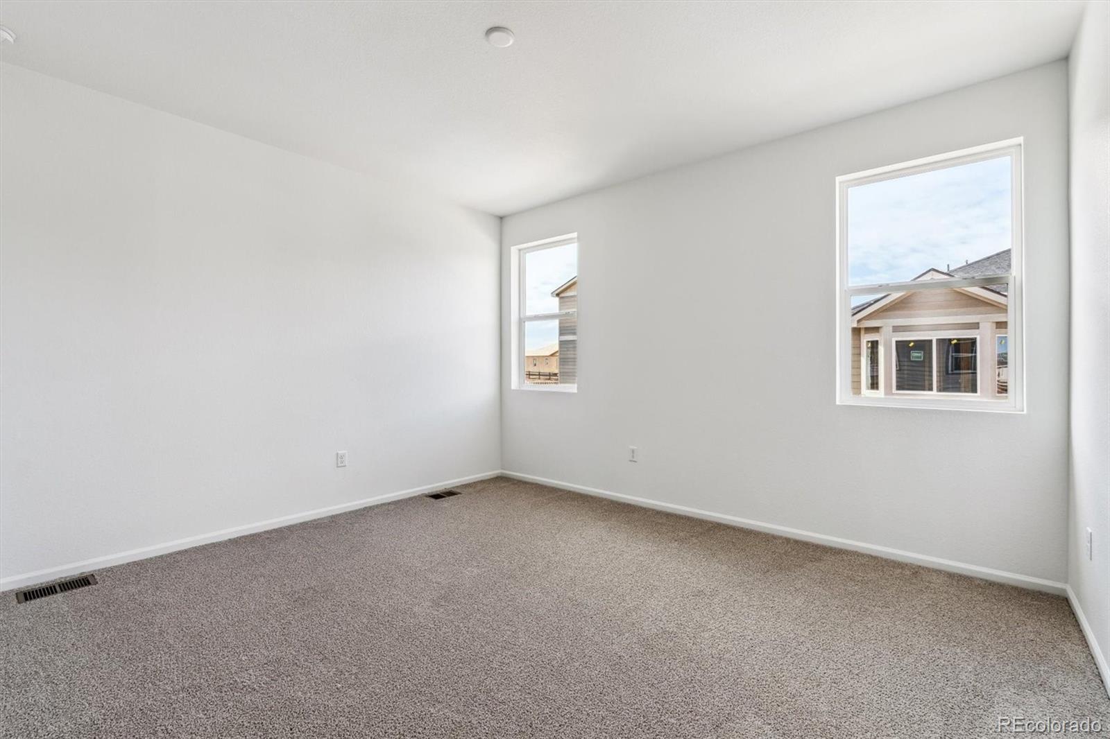 MLS Image #13 for 9661  ceylon street,commerce city, Colorado