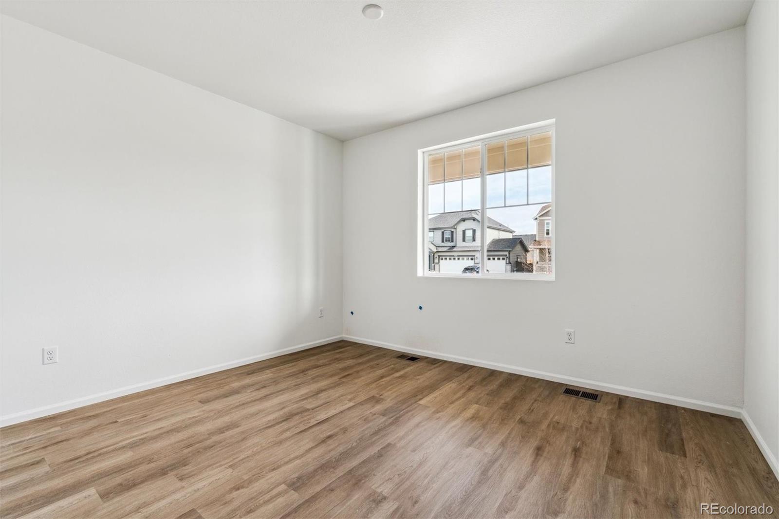 MLS Image #2 for 9661  ceylon street,commerce city, Colorado