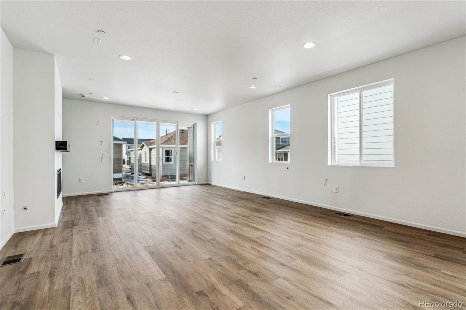 MLS Image #8 for 9661  ceylon street,commerce city, Colorado