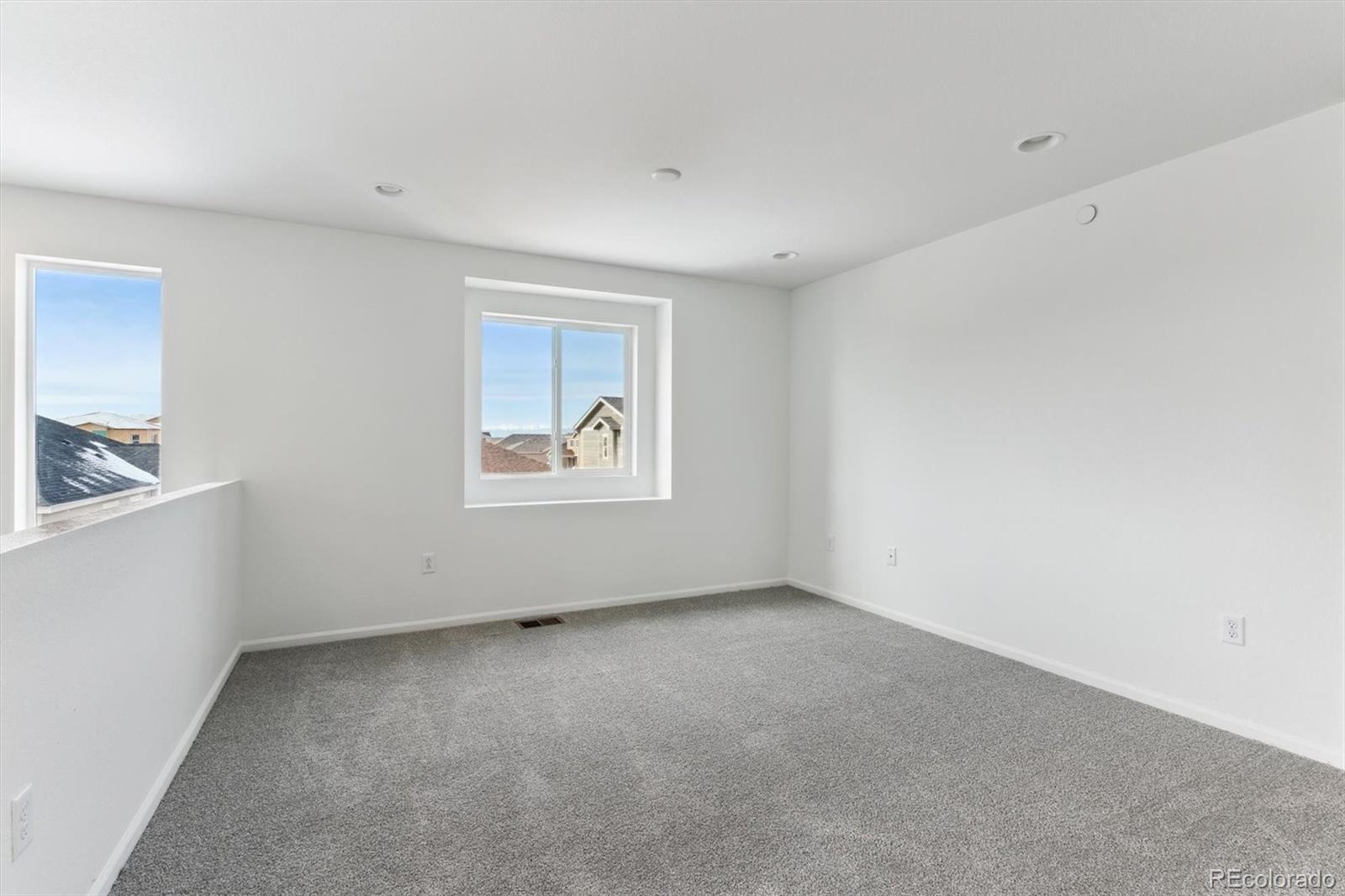 MLS Image #11 for 9663  ceylon street,commerce city, Colorado