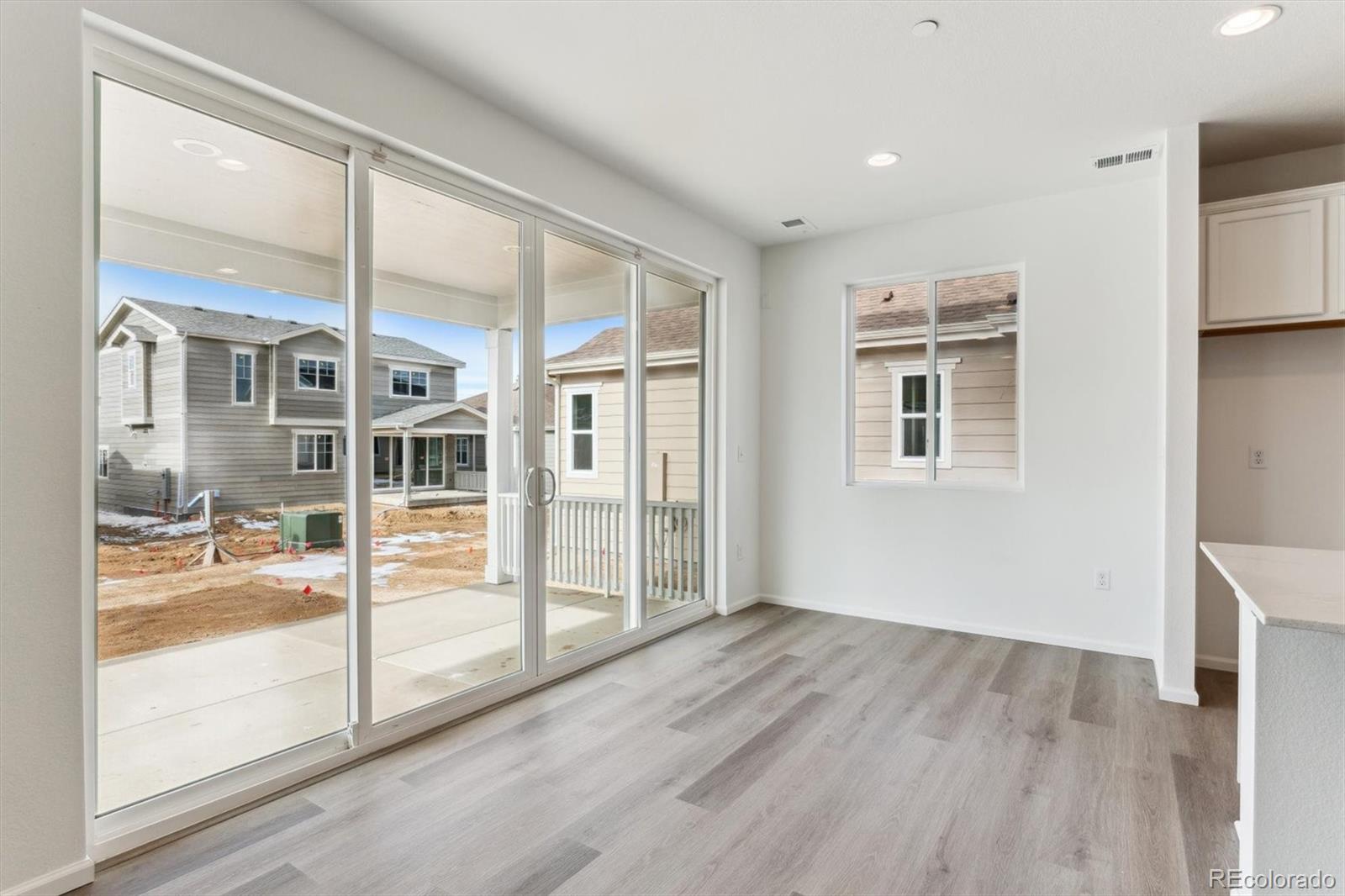 MLS Image #4 for 9663  ceylon street,commerce city, Colorado