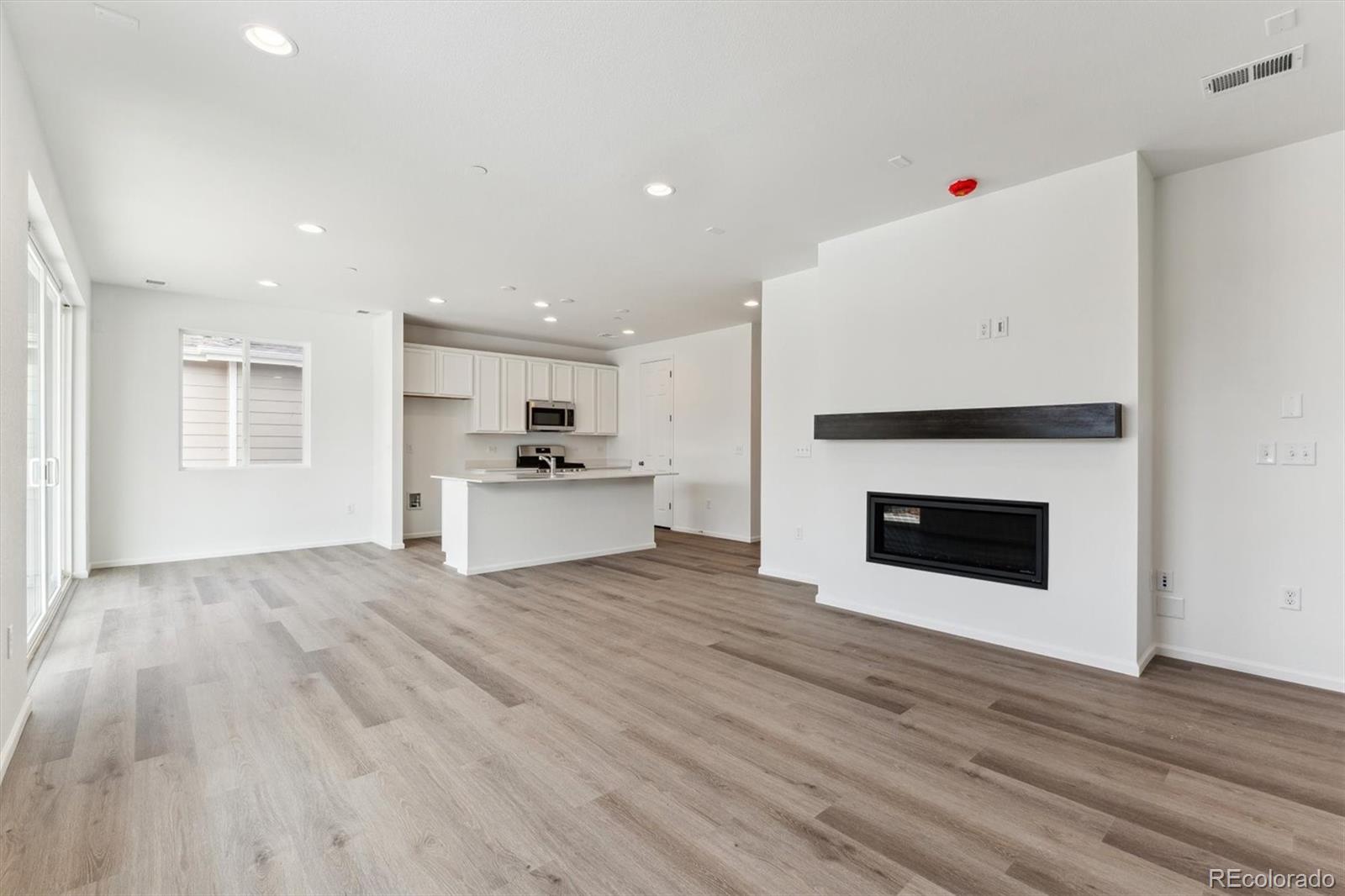 MLS Image #9 for 9663  ceylon street,commerce city, Colorado