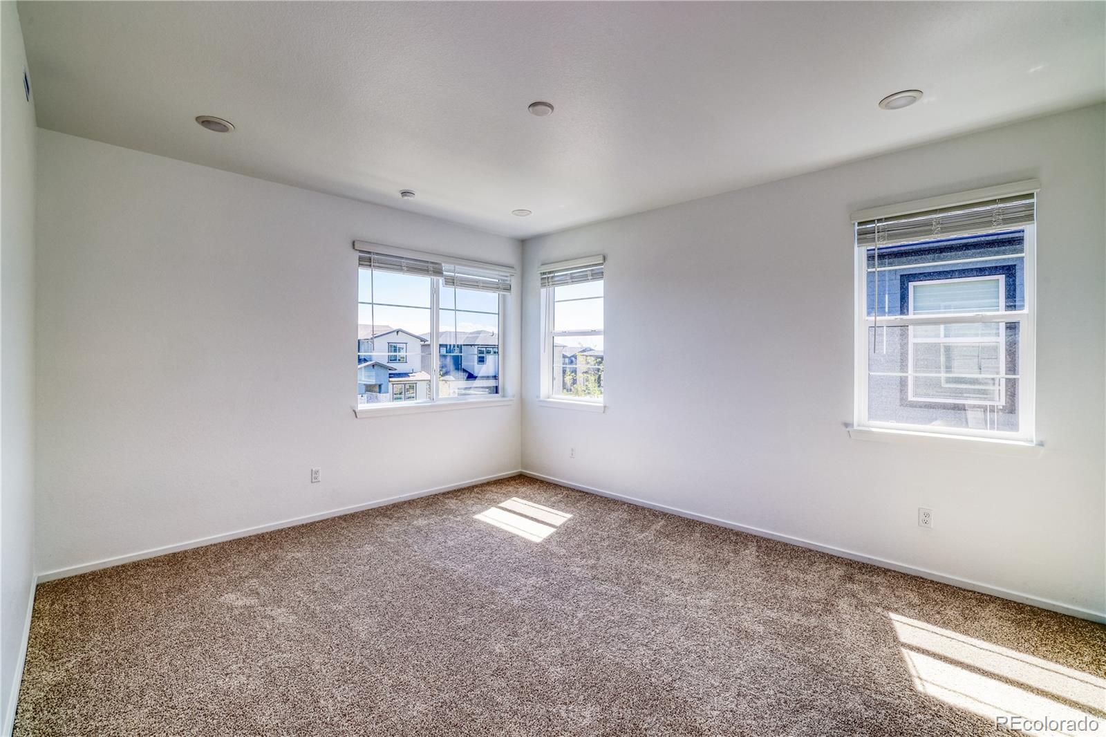 MLS Image #11 for 23950 e 41st avenue,aurora, Colorado