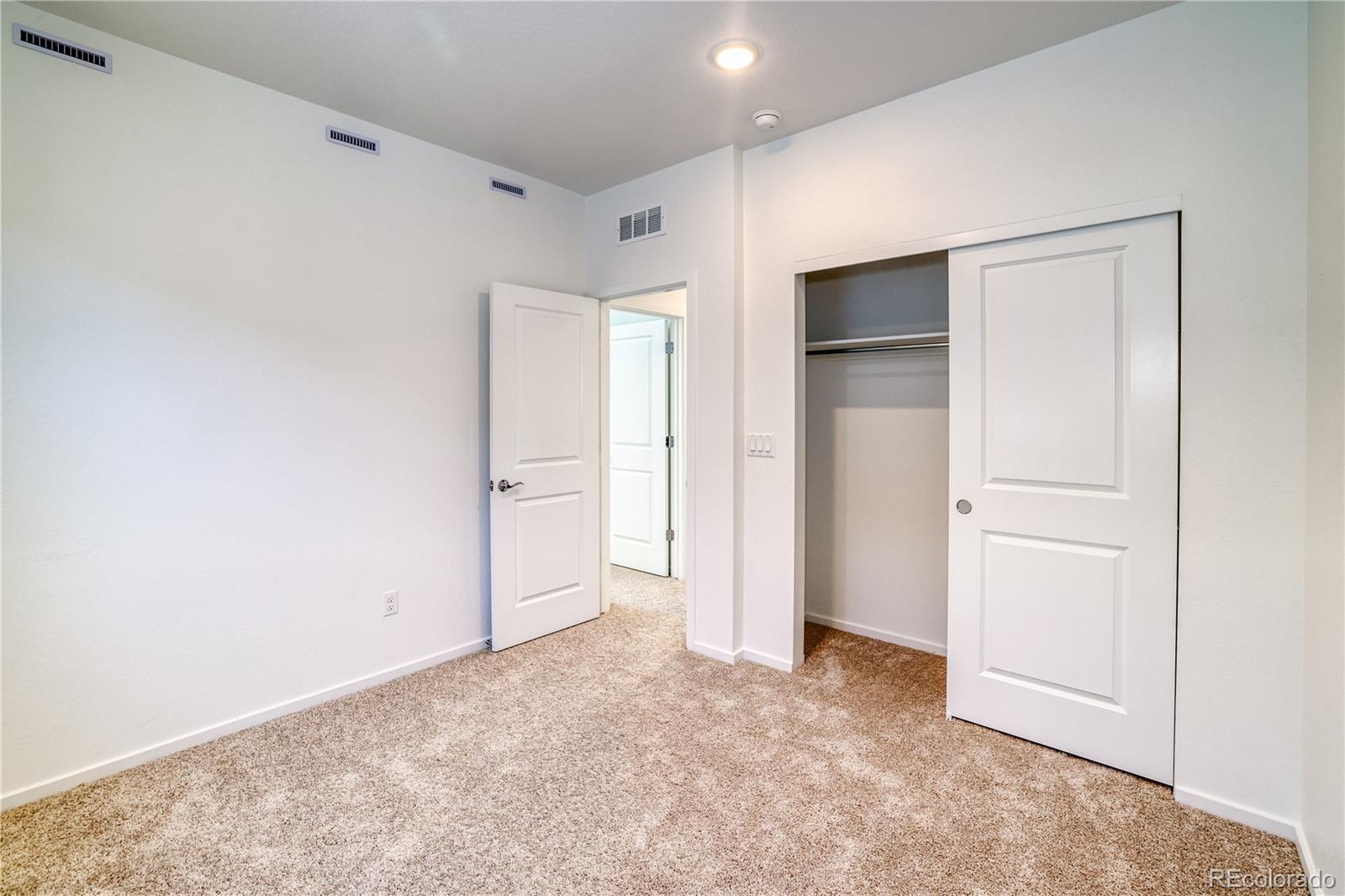 MLS Image #16 for 23950 e 41st avenue,aurora, Colorado