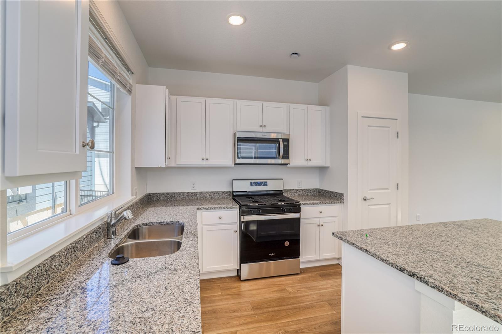 MLS Image #4 for 23950 e 41st avenue,aurora, Colorado