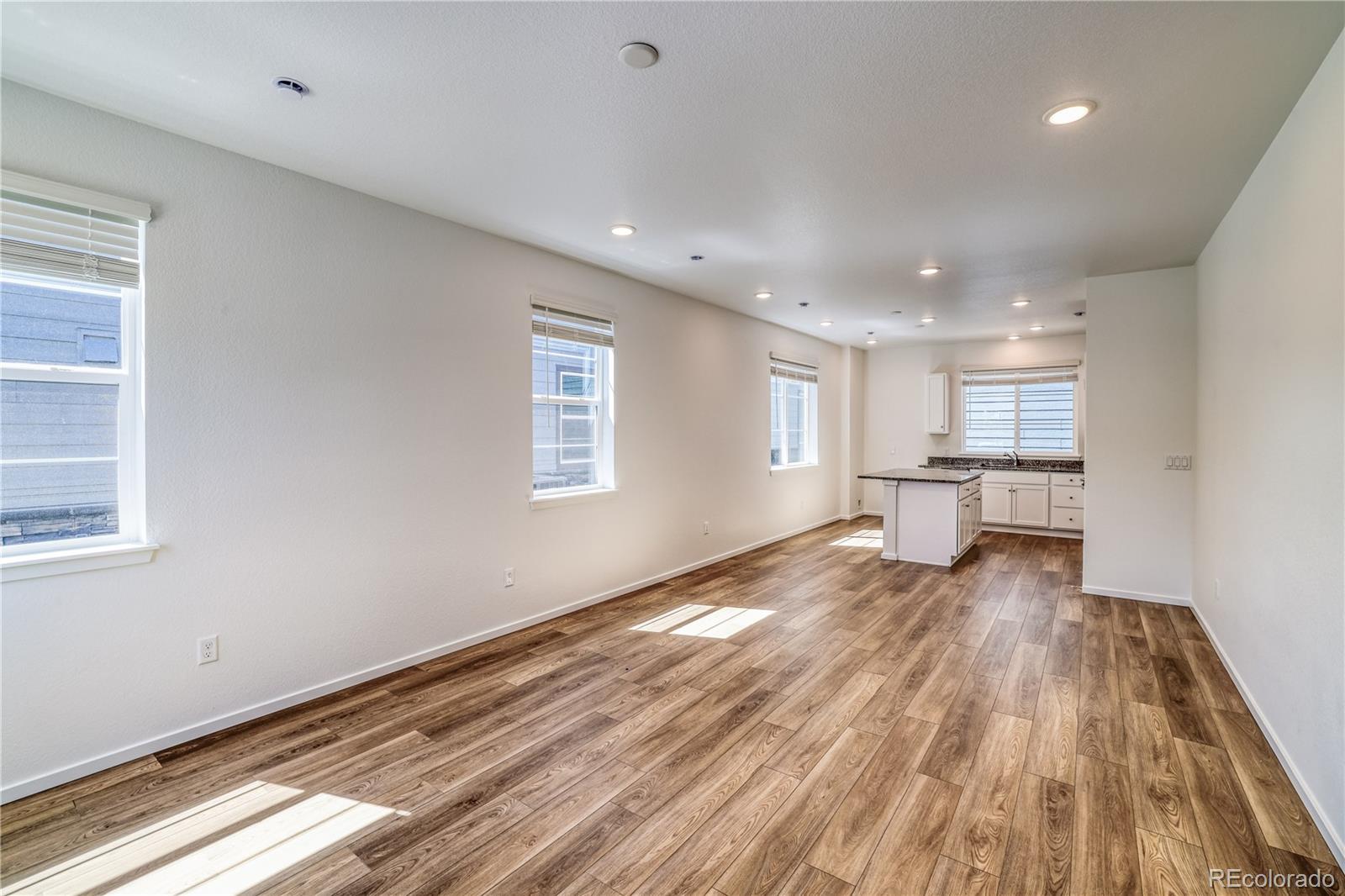 MLS Image #6 for 23950 e 41st avenue,aurora, Colorado