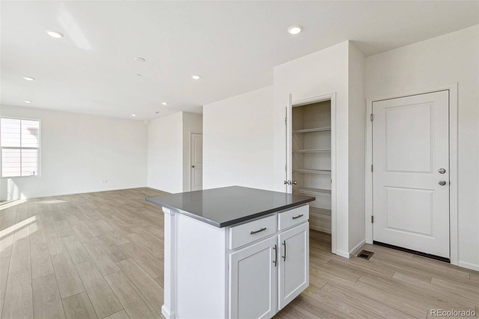 MLS Image #12 for 9293  biscay street,commerce city, Colorado