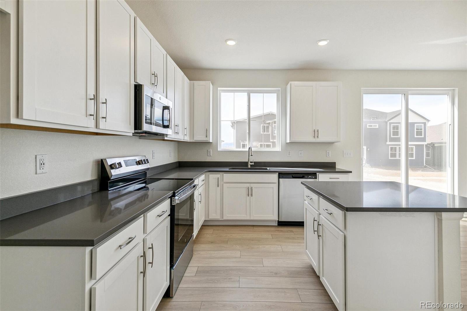MLS Image #13 for 9293  biscay street,commerce city, Colorado