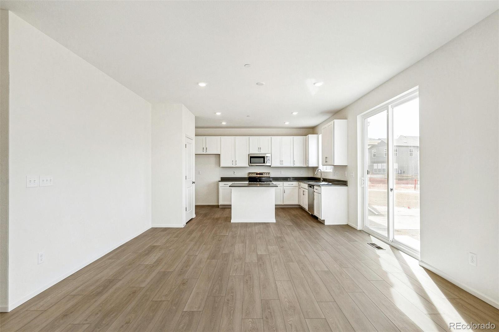 MLS Image #7 for 9293  biscay street,commerce city, Colorado