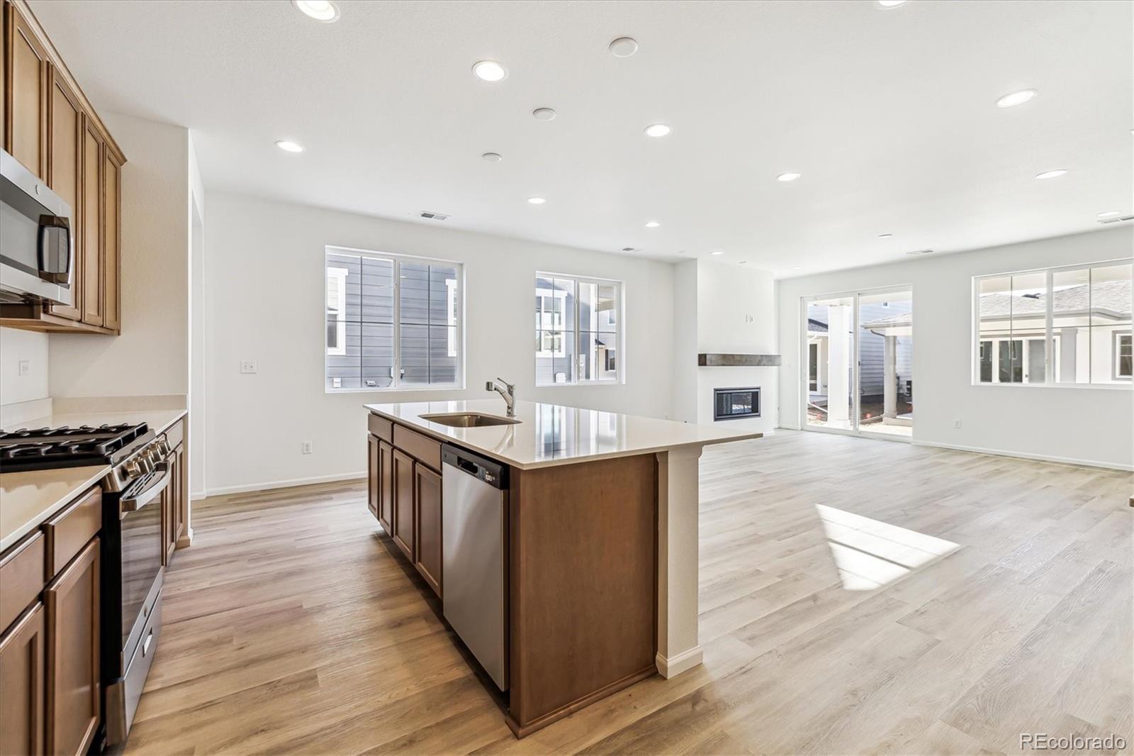 MLS Image #4 for 6575 n nepal street,aurora, Colorado