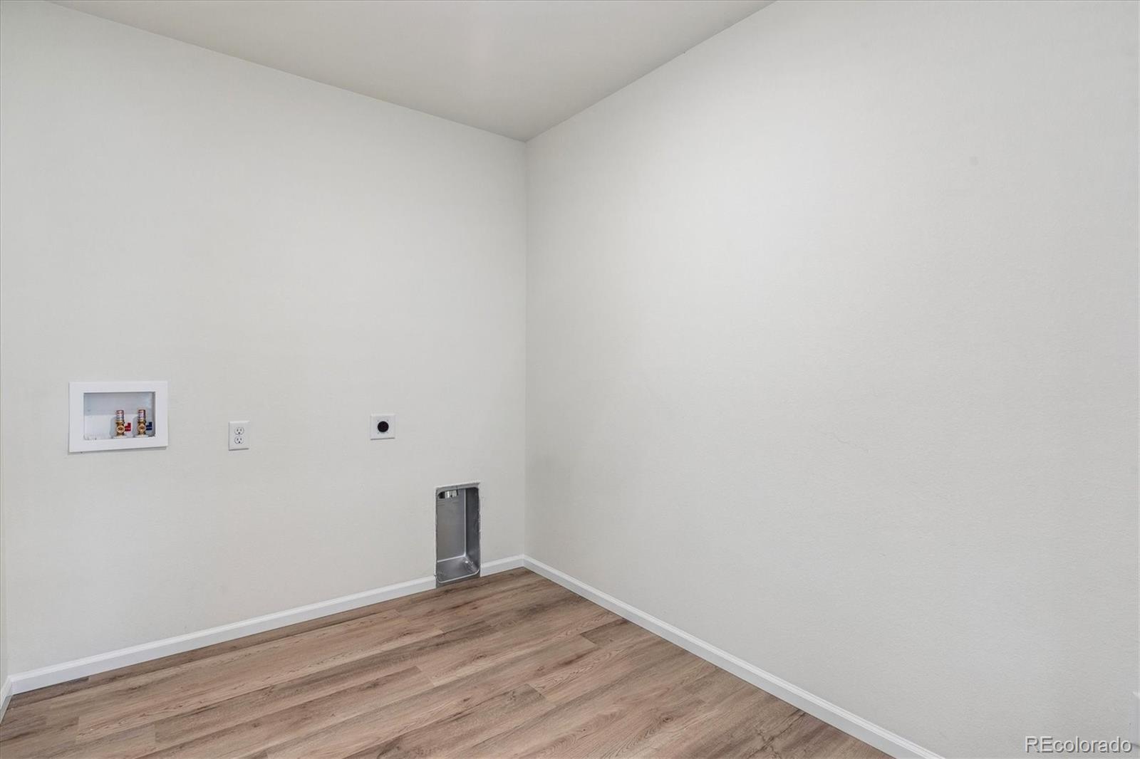MLS Image #13 for 8187  rockvale drive,littleton, Colorado
