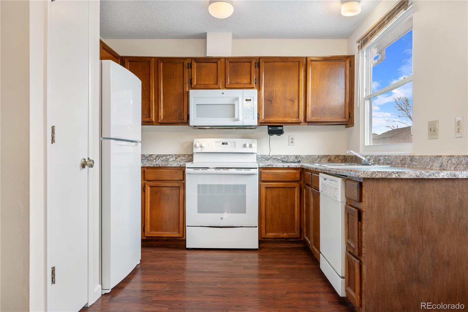 MLS Image #9 for 4824  chandler court,denver, Colorado