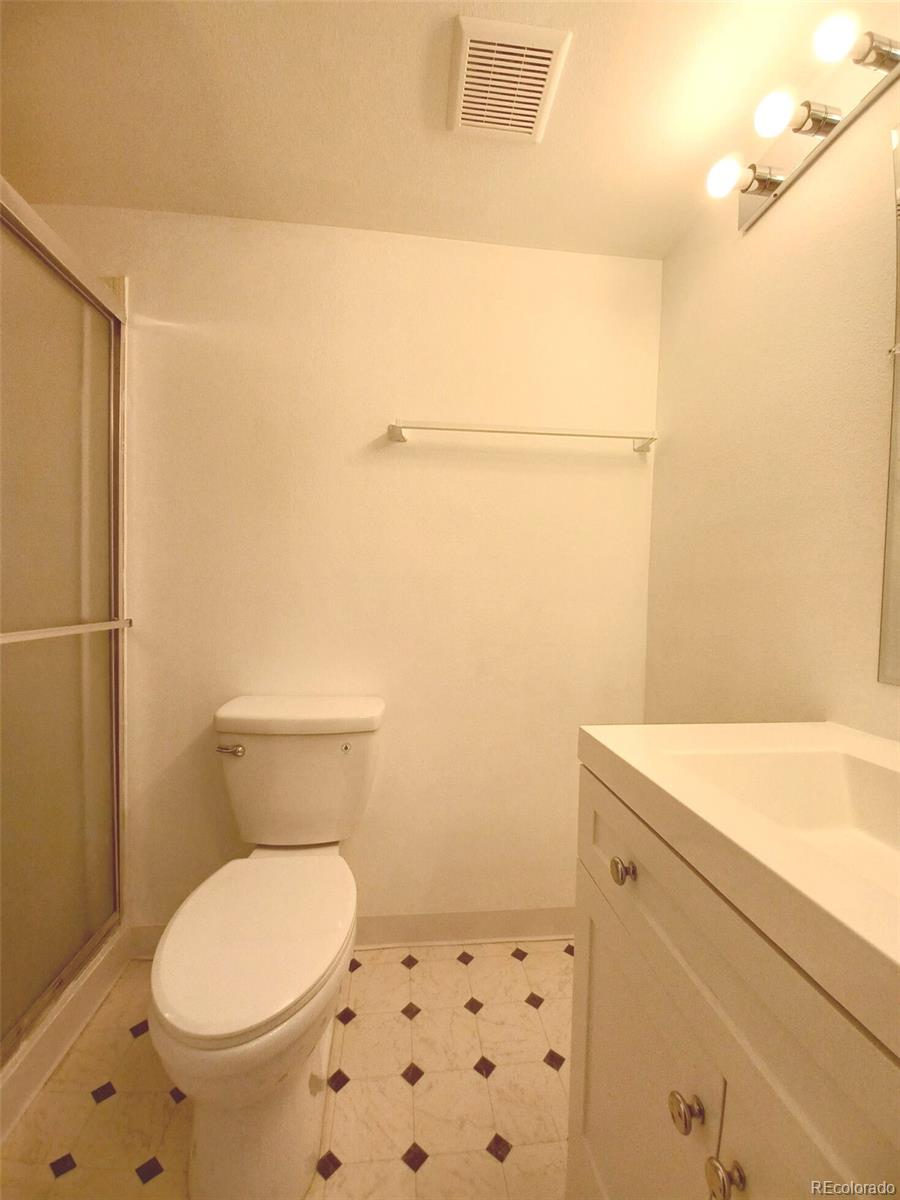 MLS Image #11 for 7955 e colorado avenue,denver, Colorado