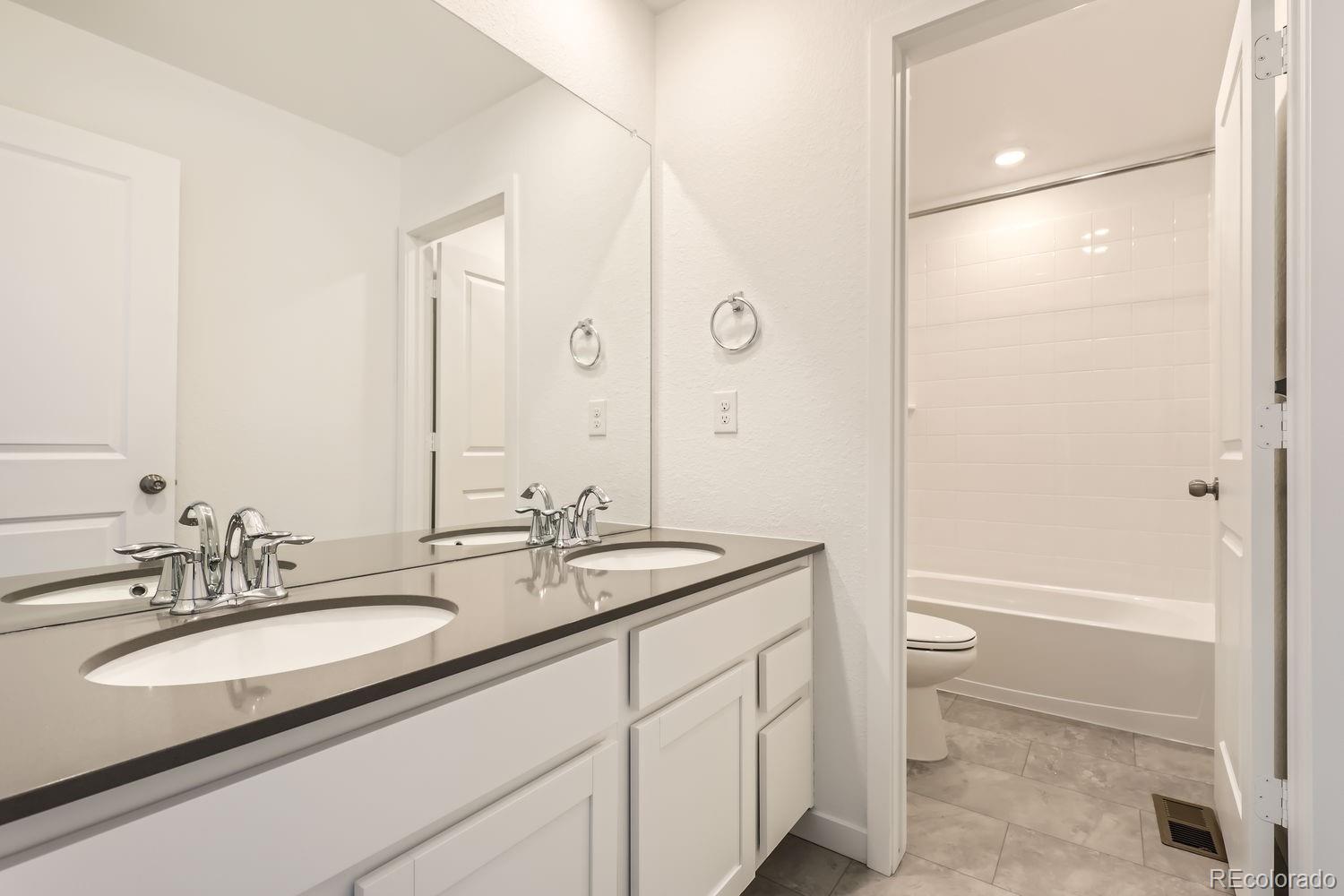 MLS Image #10 for 16656 e 110th avenue,commerce city, Colorado
