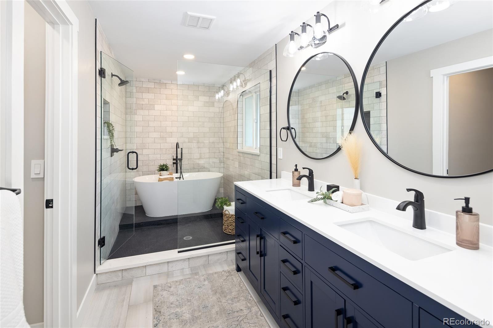 MLS Image #25 for 2718 s langley court,denver, Colorado