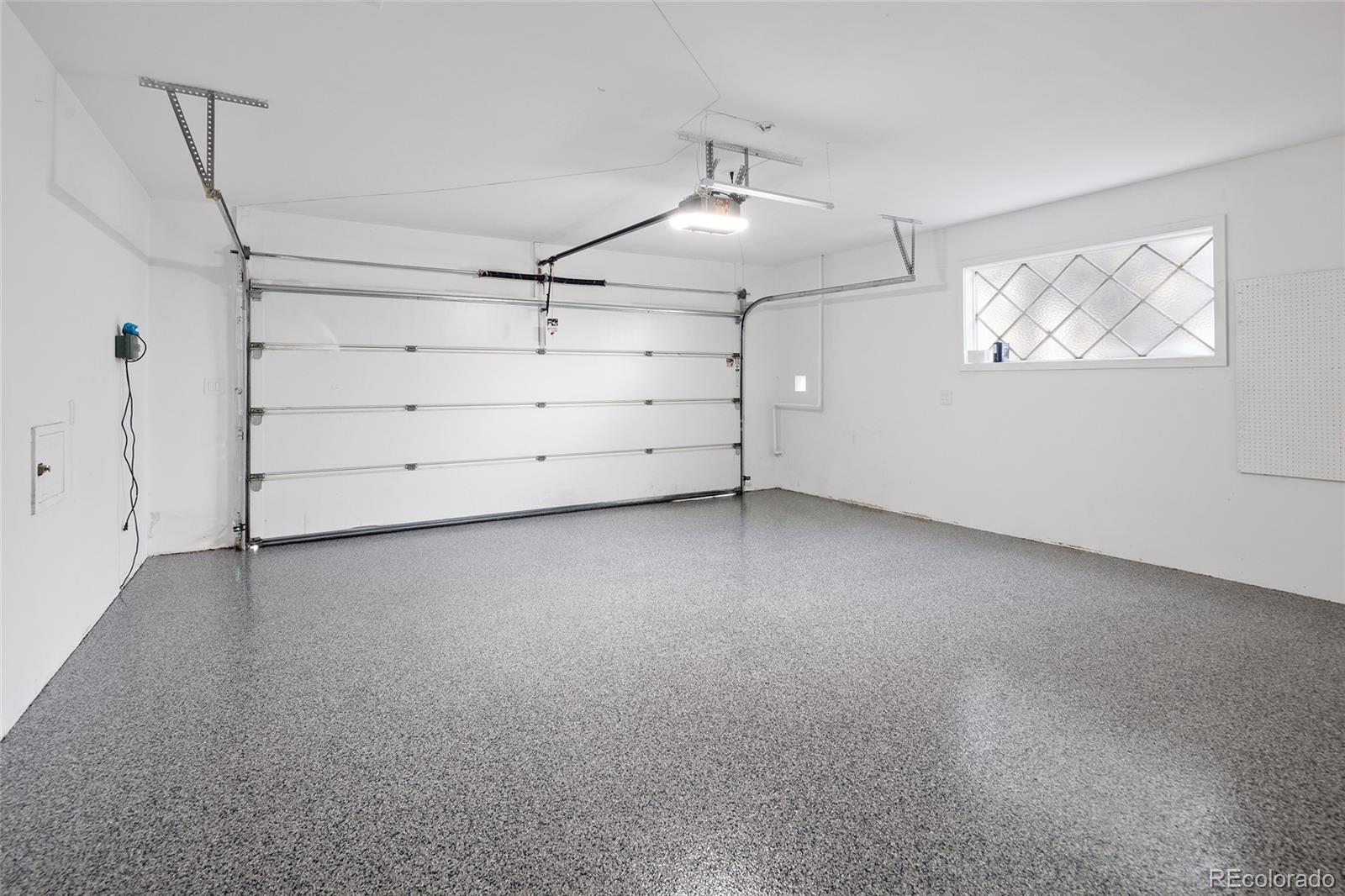 MLS Image #37 for 2718 s langley court,denver, Colorado