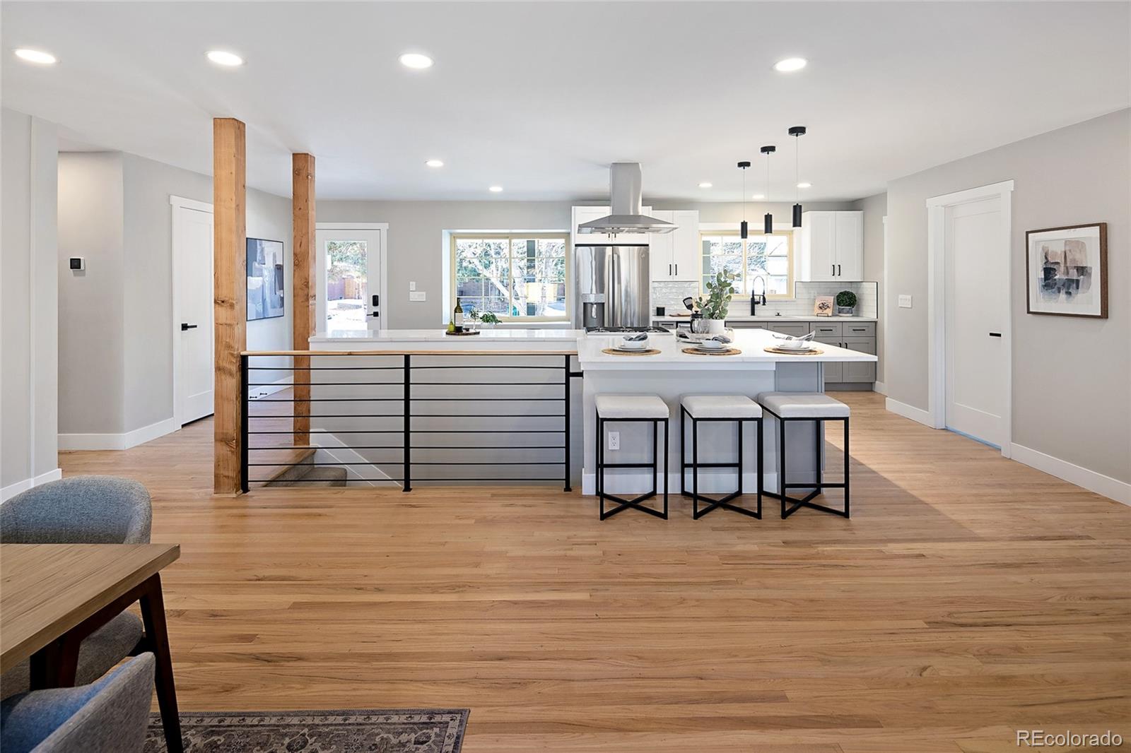 MLS Image #6 for 2718 s langley court,denver, Colorado