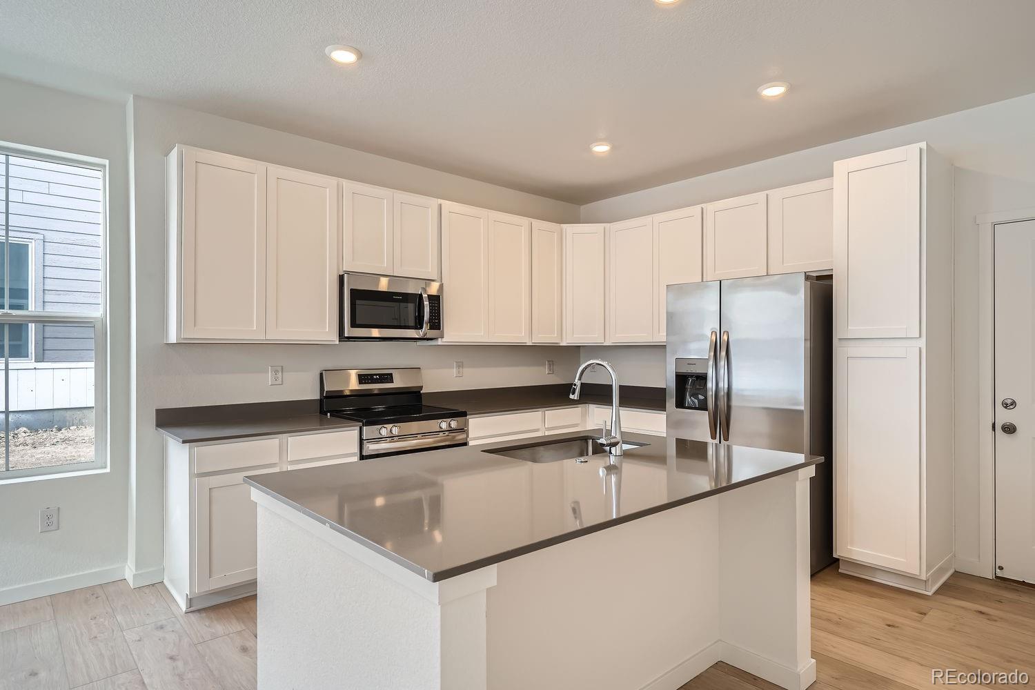MLS Image #5 for 14556 w 91st avenue,arvada, Colorado