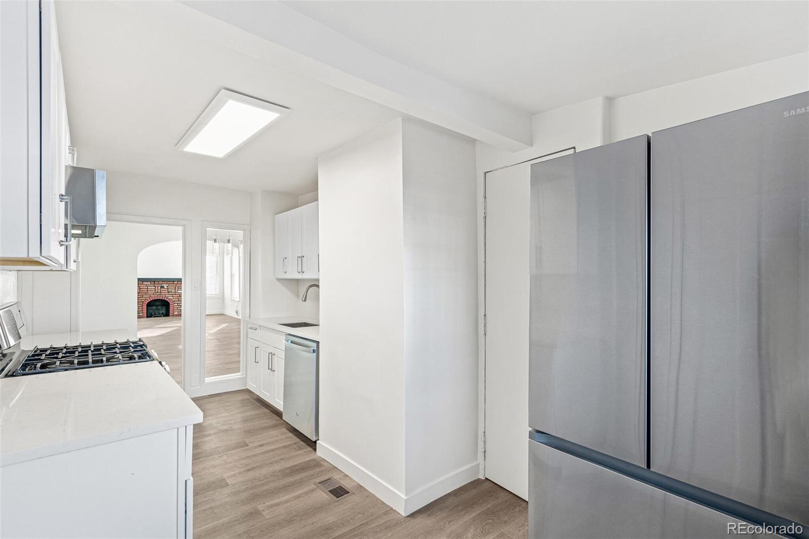 MLS Image #13 for 1517 w nevada place,denver, Colorado
