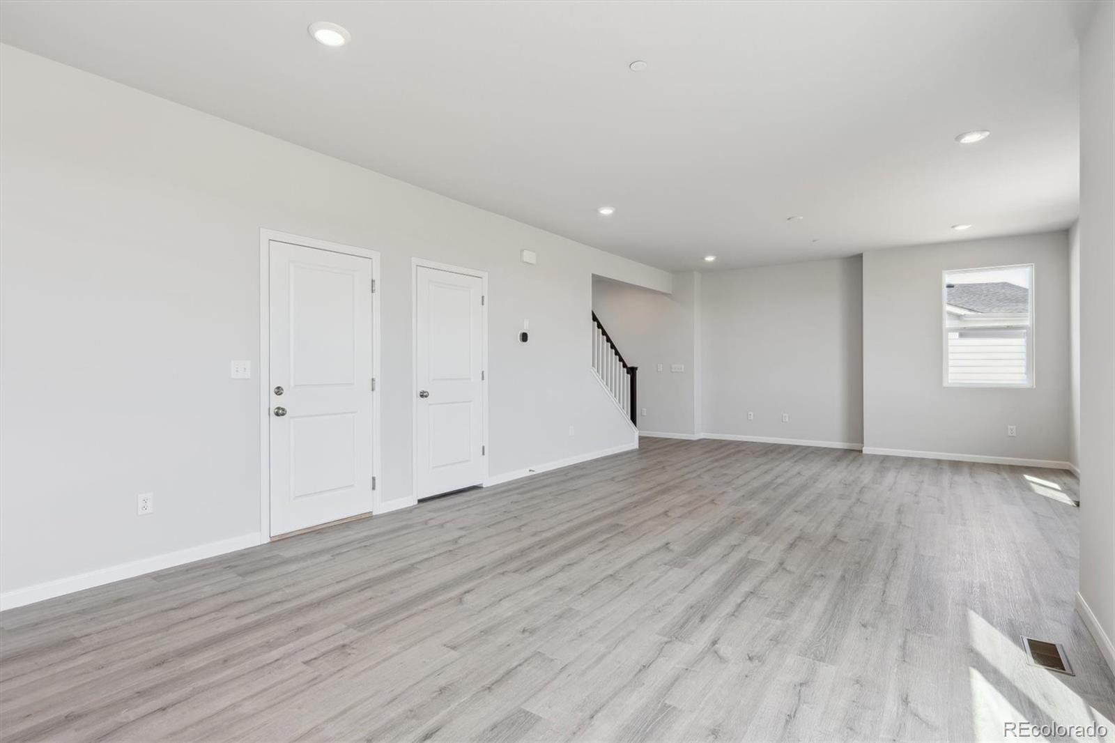 MLS Image #9 for 9992  racine street,commerce city, Colorado