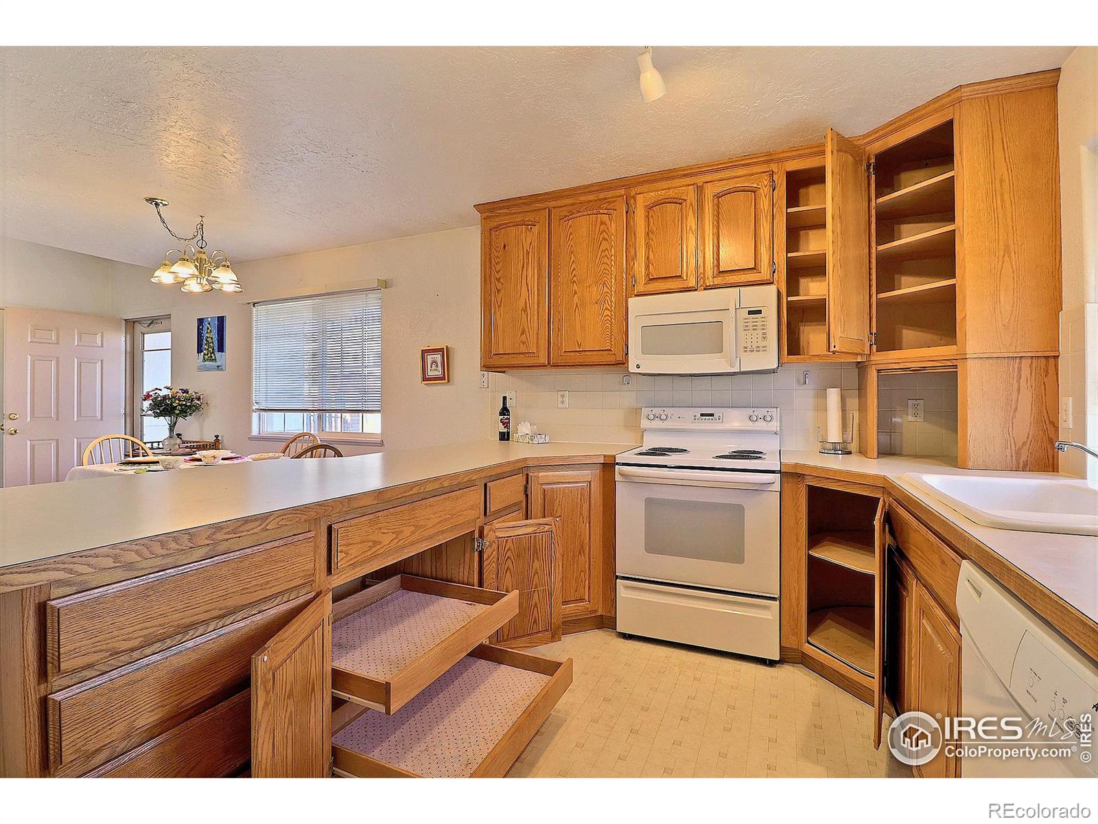 MLS Image #13 for 5224 w 11th street,greeley, Colorado