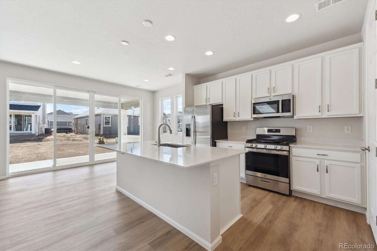 MLS Image #2 for 841  alpine ridge street,erie, Colorado