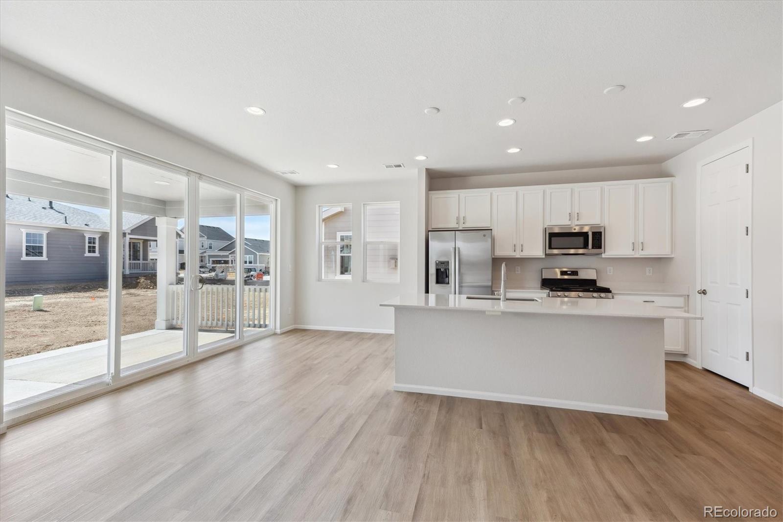 MLS Image #3 for 841  alpine ridge street,erie, Colorado