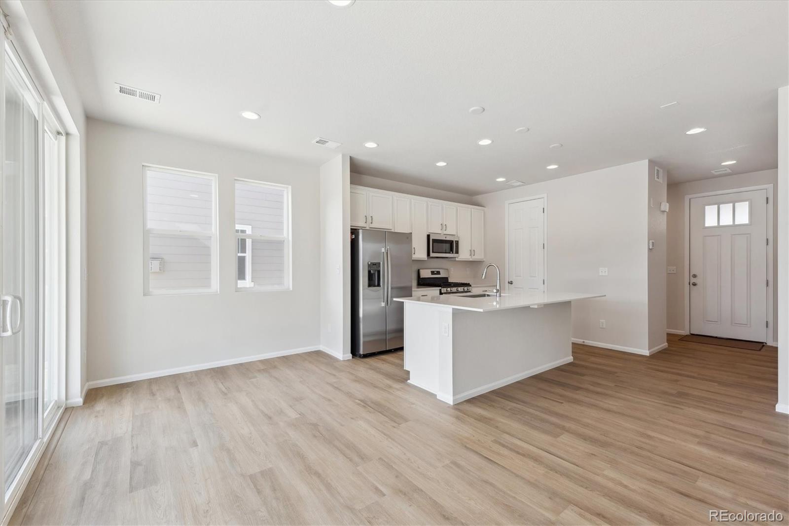 MLS Image #5 for 841  alpine ridge street,erie, Colorado