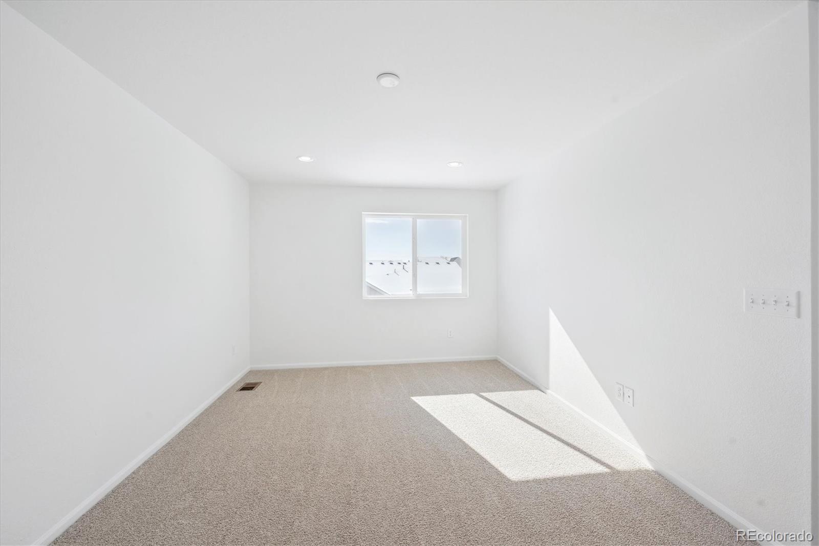 MLS Image #13 for 4642  sugar beet street,johnstown, Colorado