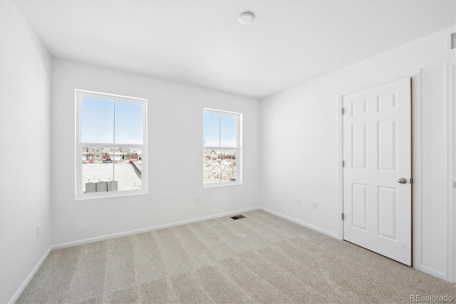 MLS Image #15 for 4642  sugar beet street,johnstown, Colorado