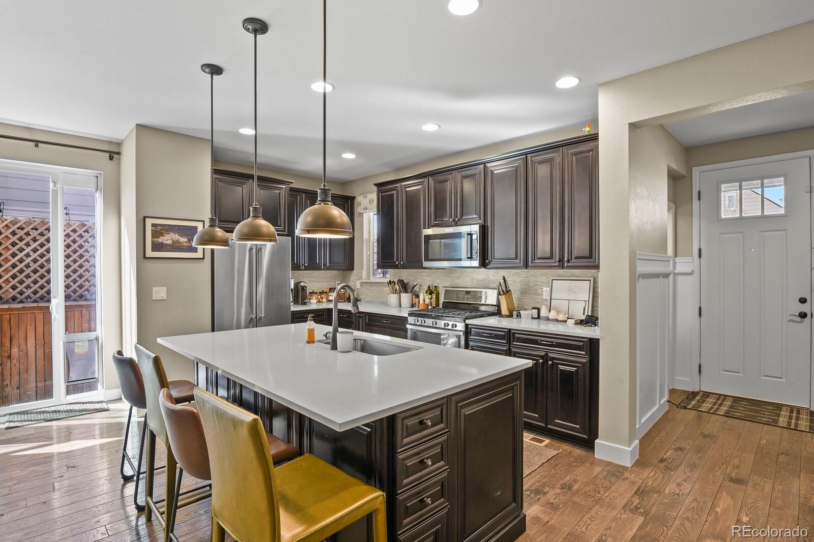 MLS Image #5 for 7976 e 53rd drive,denver, Colorado