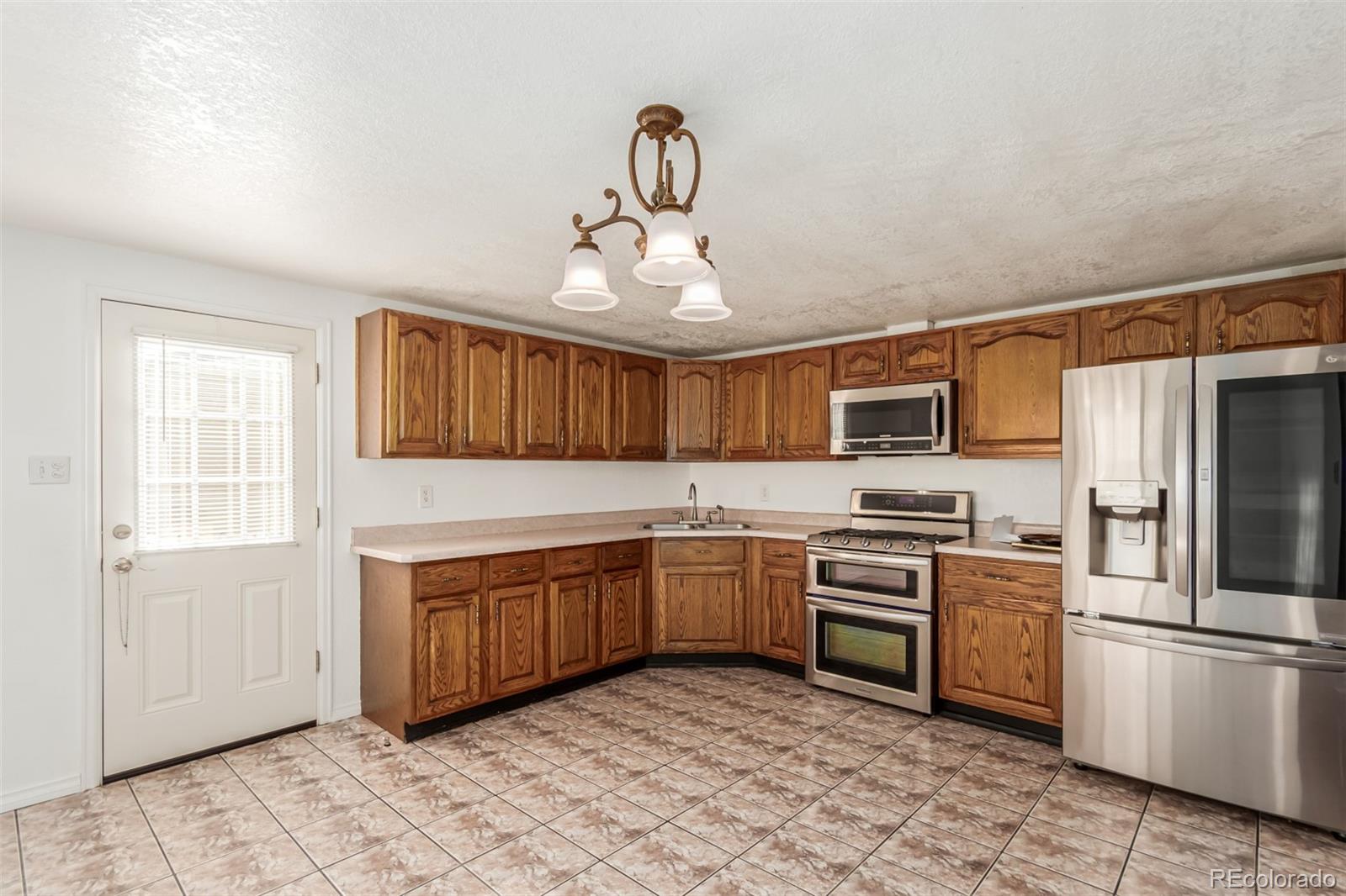 MLS Image #7 for 7511  niagara street,commerce city, Colorado