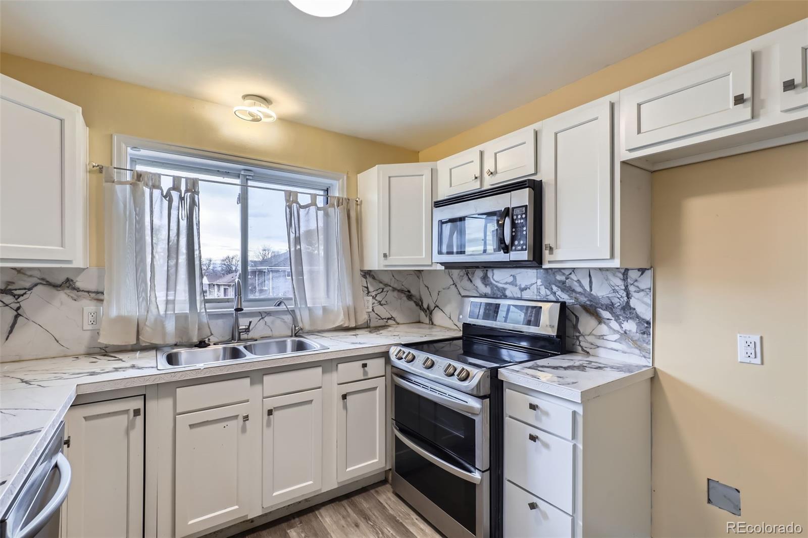 MLS Image #4 for 1281  worley drive,denver, Colorado