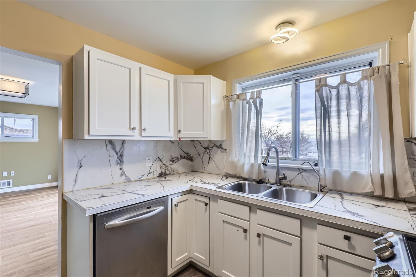 MLS Image #5 for 1281  worley drive,denver, Colorado