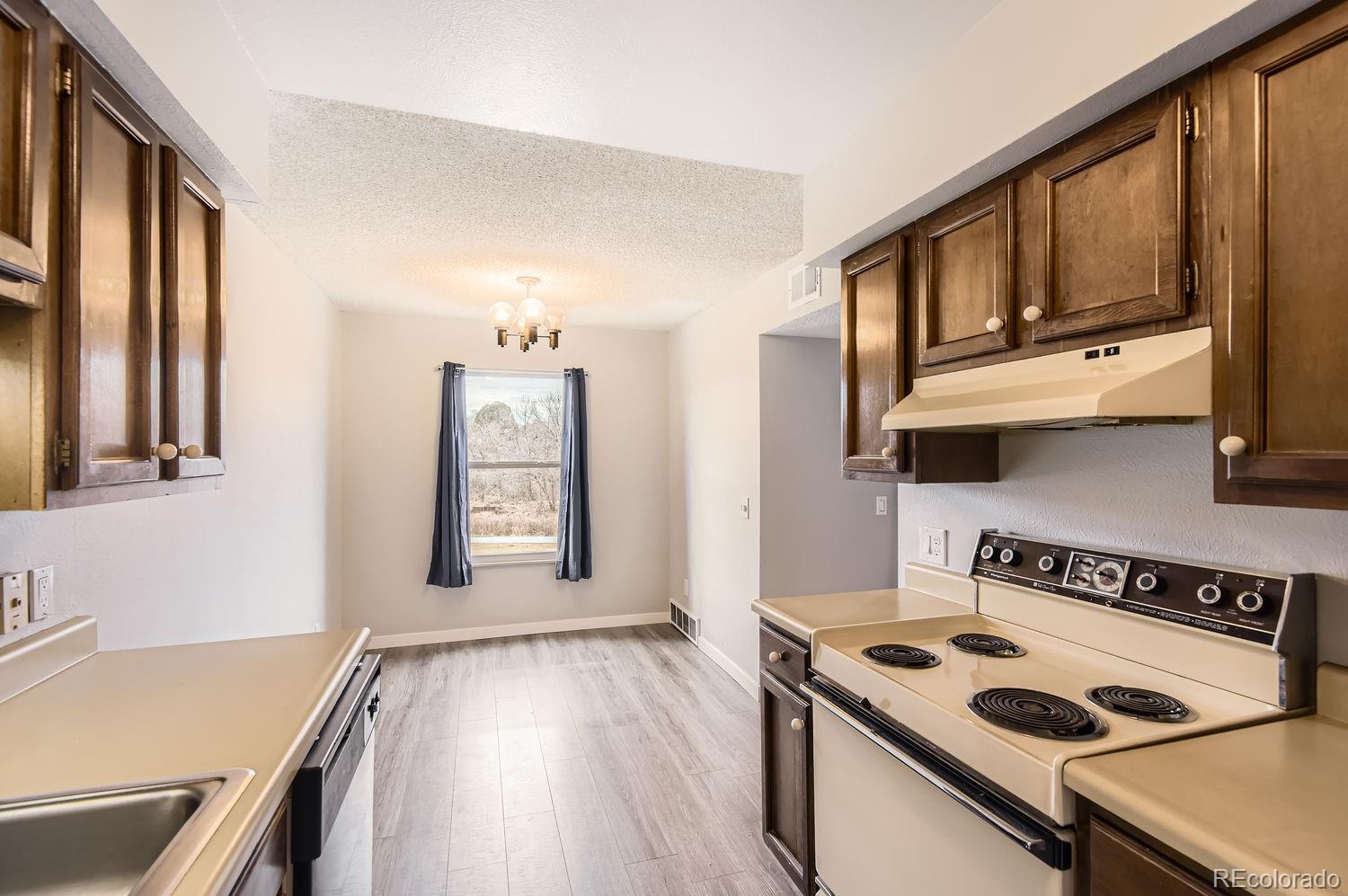 MLS Image #4 for 7395 e eastman avenue,denver, Colorado