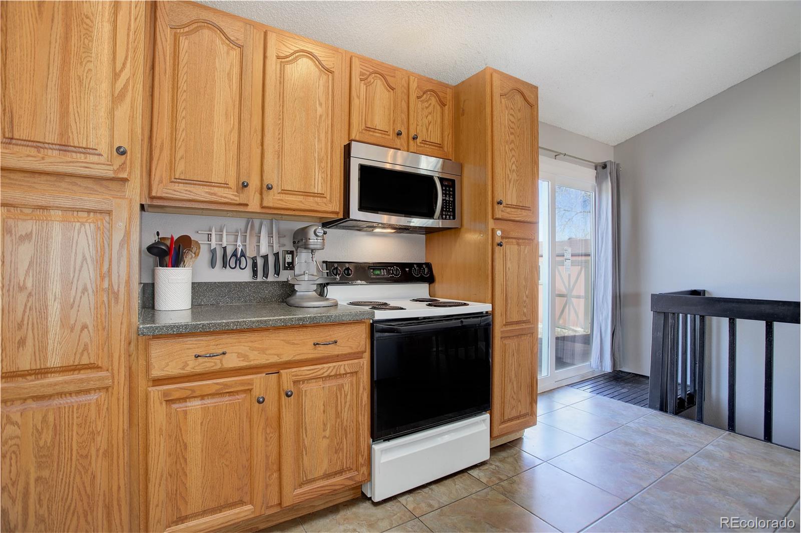 MLS Image #10 for 5305  willow court,castle rock, Colorado