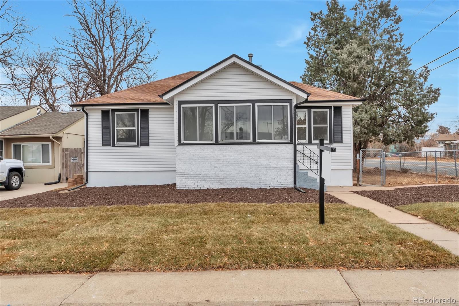 MLS Image #2 for 2300  galena street,aurora, Colorado