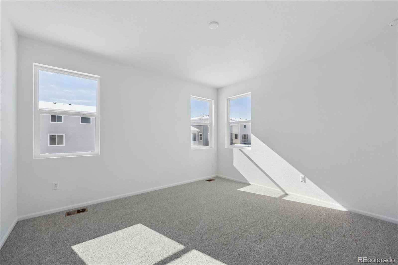 MLS Image #11 for 4630  sugar beet street,johnstown, Colorado