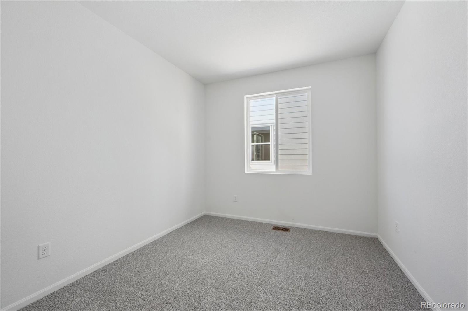 MLS Image #17 for 4630  sugar beet street,johnstown, Colorado