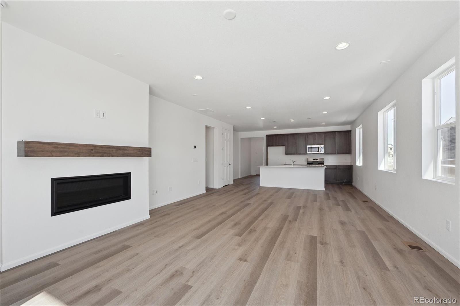 MLS Image #9 for 4630  sugar beet street,johnstown, Colorado