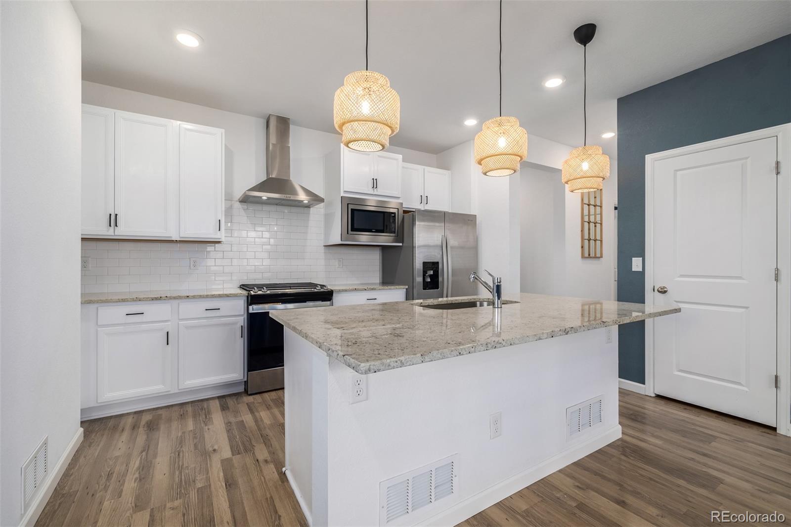 MLS Image #14 for 3015  pershing street,strasburg, Colorado