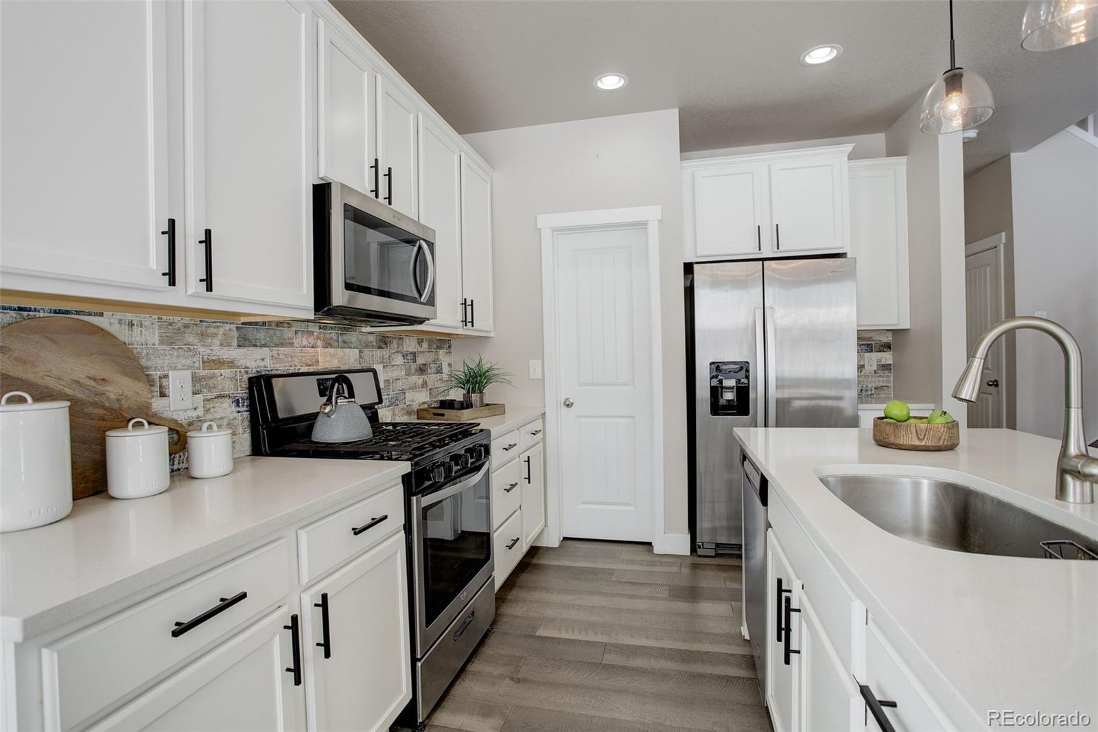 MLS Image #7 for 6727  canosa street,denver, Colorado