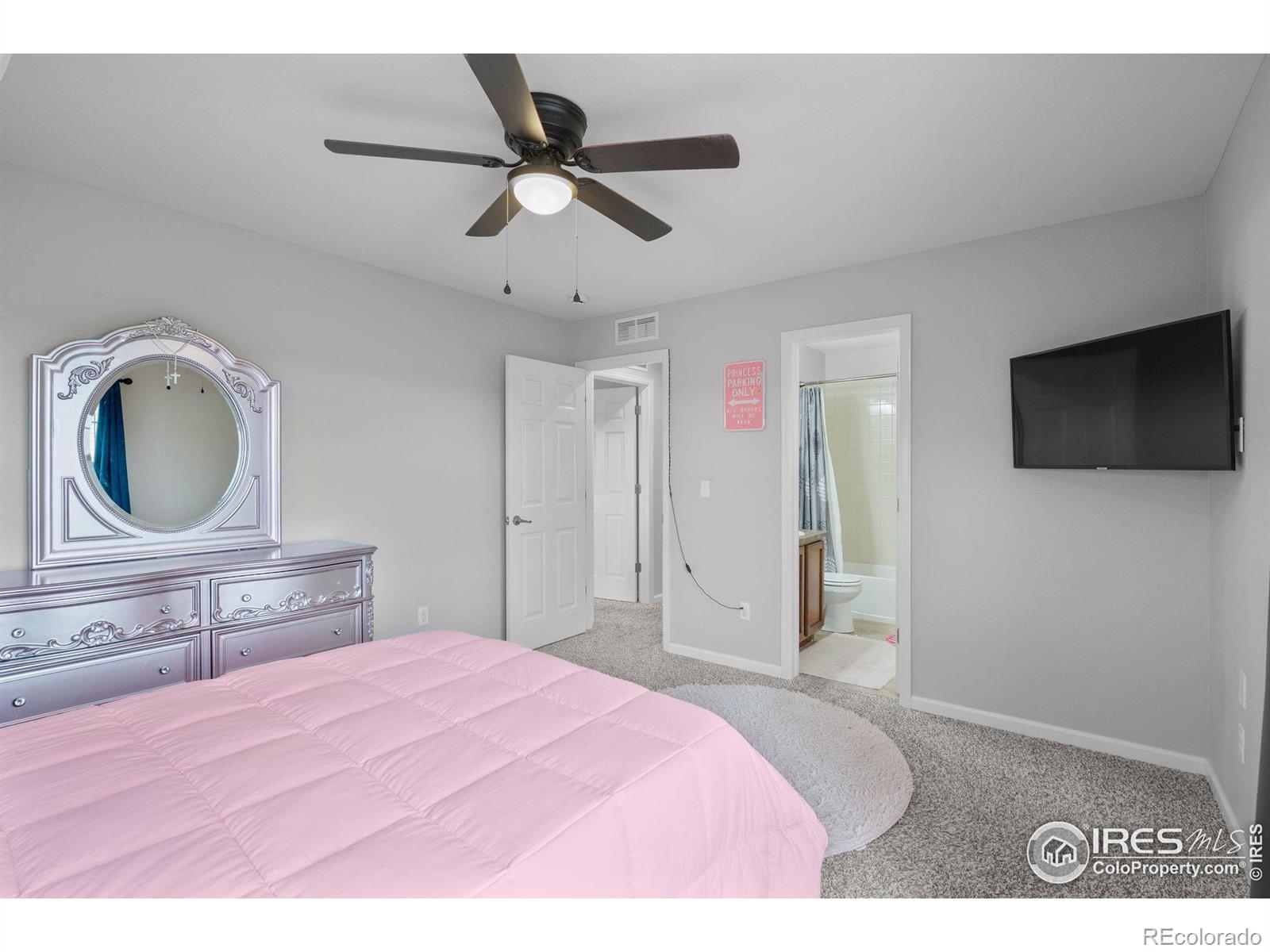 MLS Image #26 for 7690 s blackstone parkway,aurora, Colorado