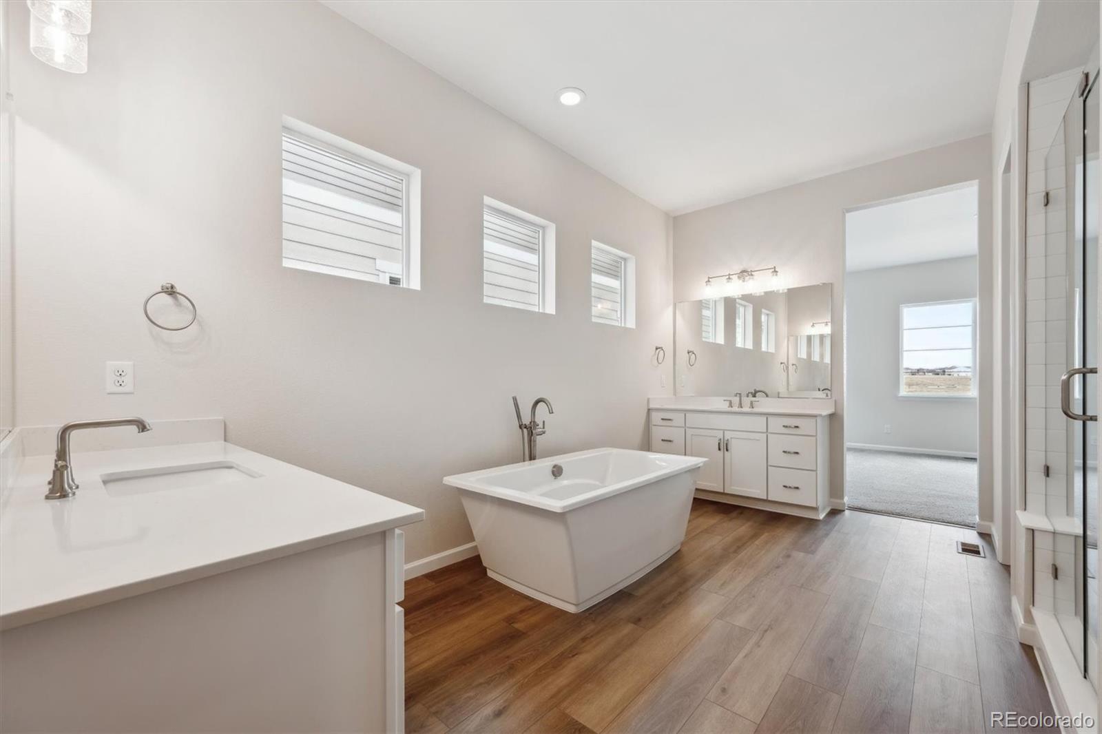 MLS Image #11 for 24720 e 36th avenue,aurora, Colorado